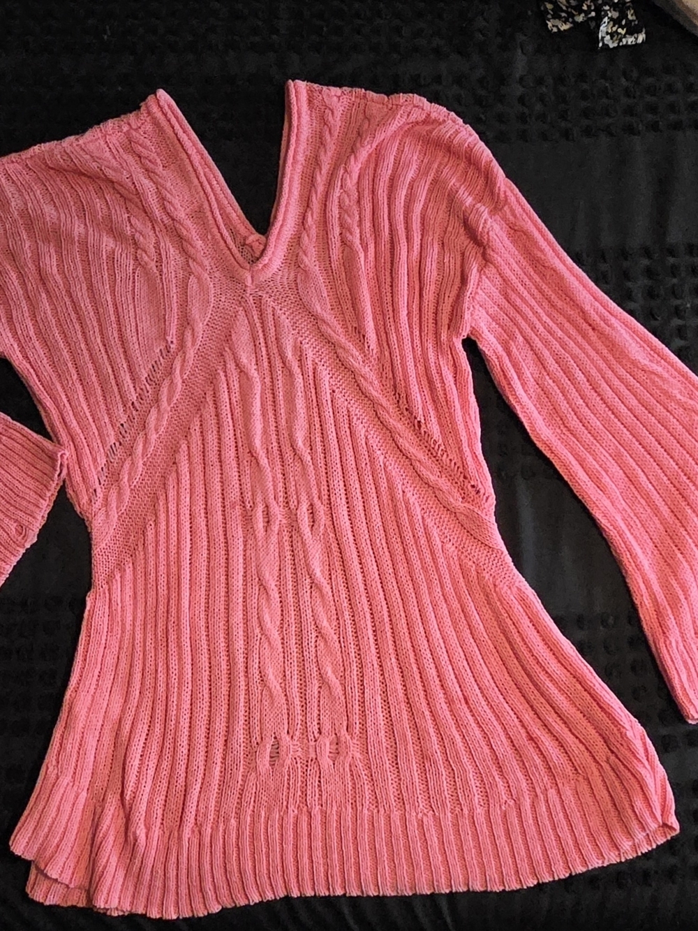 First Love Pink Ribbed Cable‑Knit V‑Neck Sweater